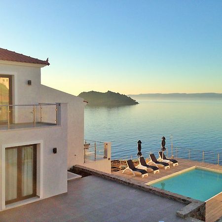Eleia Seafront Rooms & Villas Petra  Ngoại thất bức ảnh