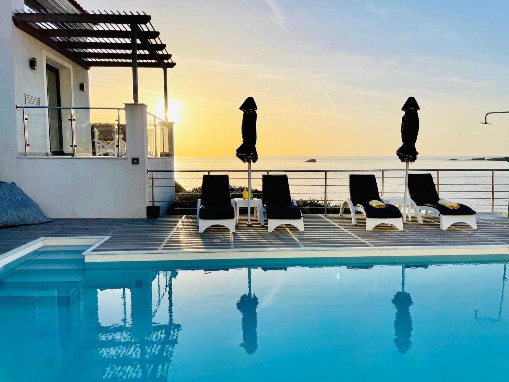 Eleia Seafront Rooms & Villas Petra  Ngoại thất bức ảnh