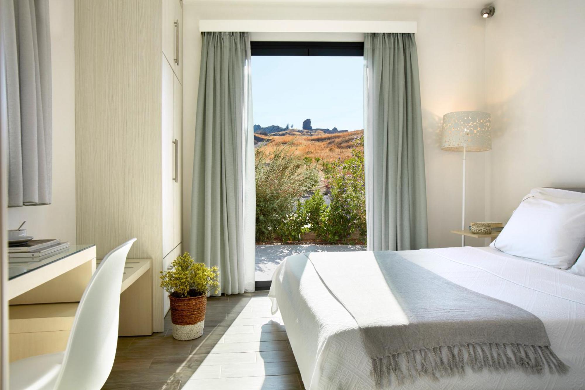 Eleia Seafront Rooms & Villas Petra  Ngoại thất bức ảnh