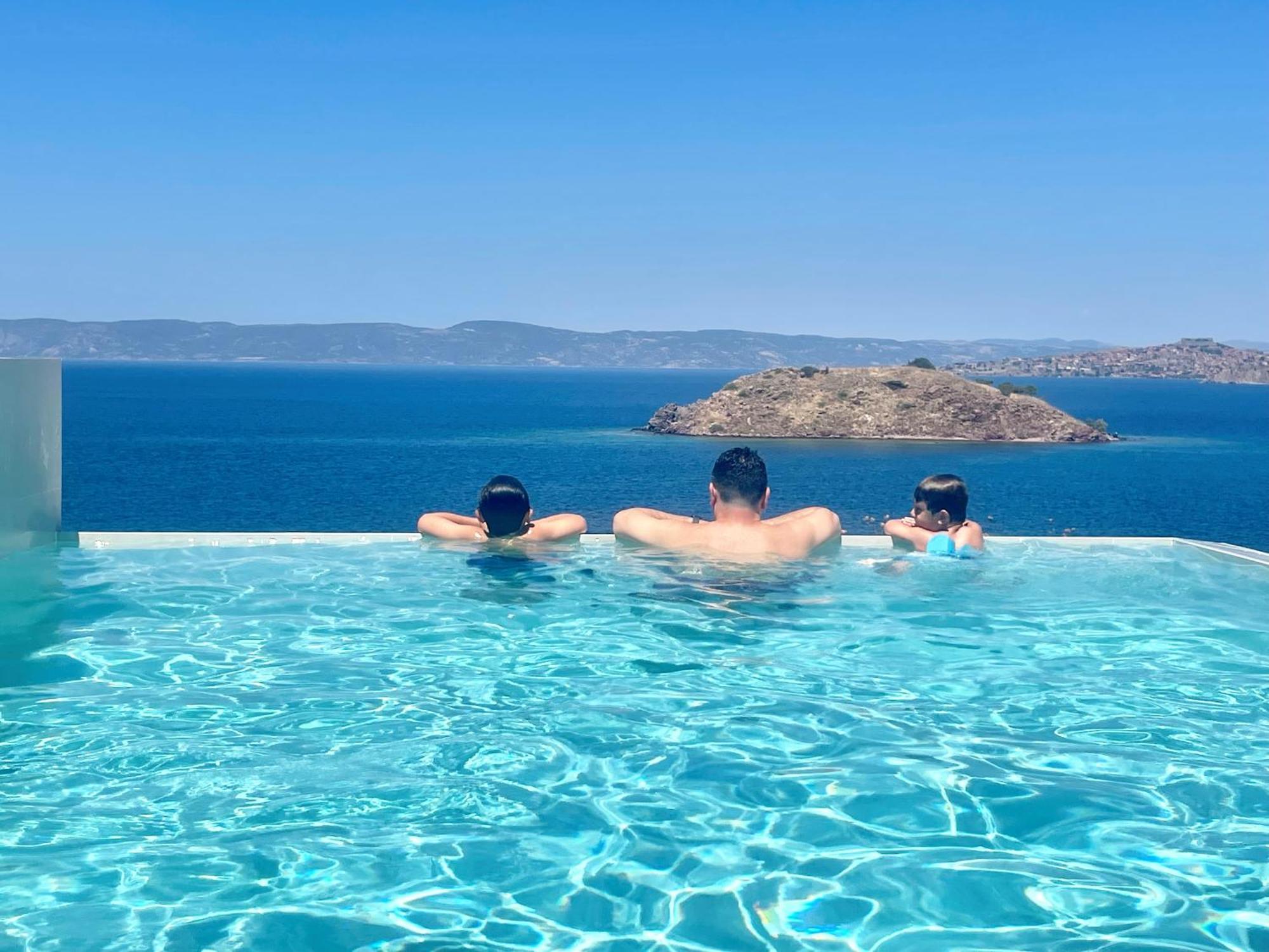 Eleia Seafront Rooms & Villas Petra  Ngoại thất bức ảnh