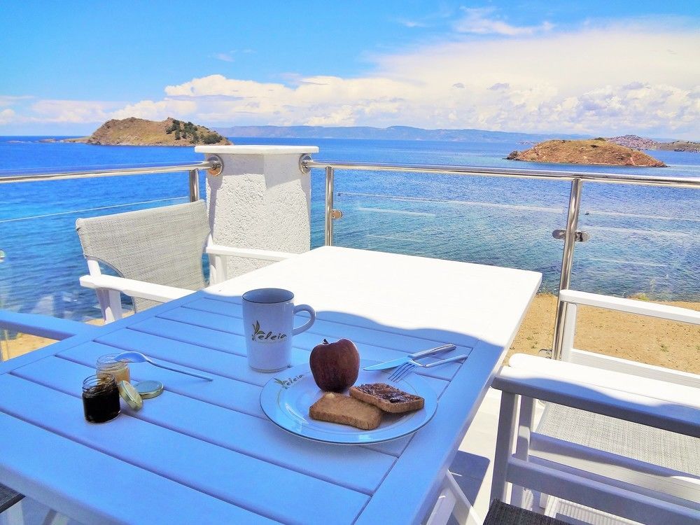 Eleia Seafront Rooms & Villas Petra  Ngoại thất bức ảnh